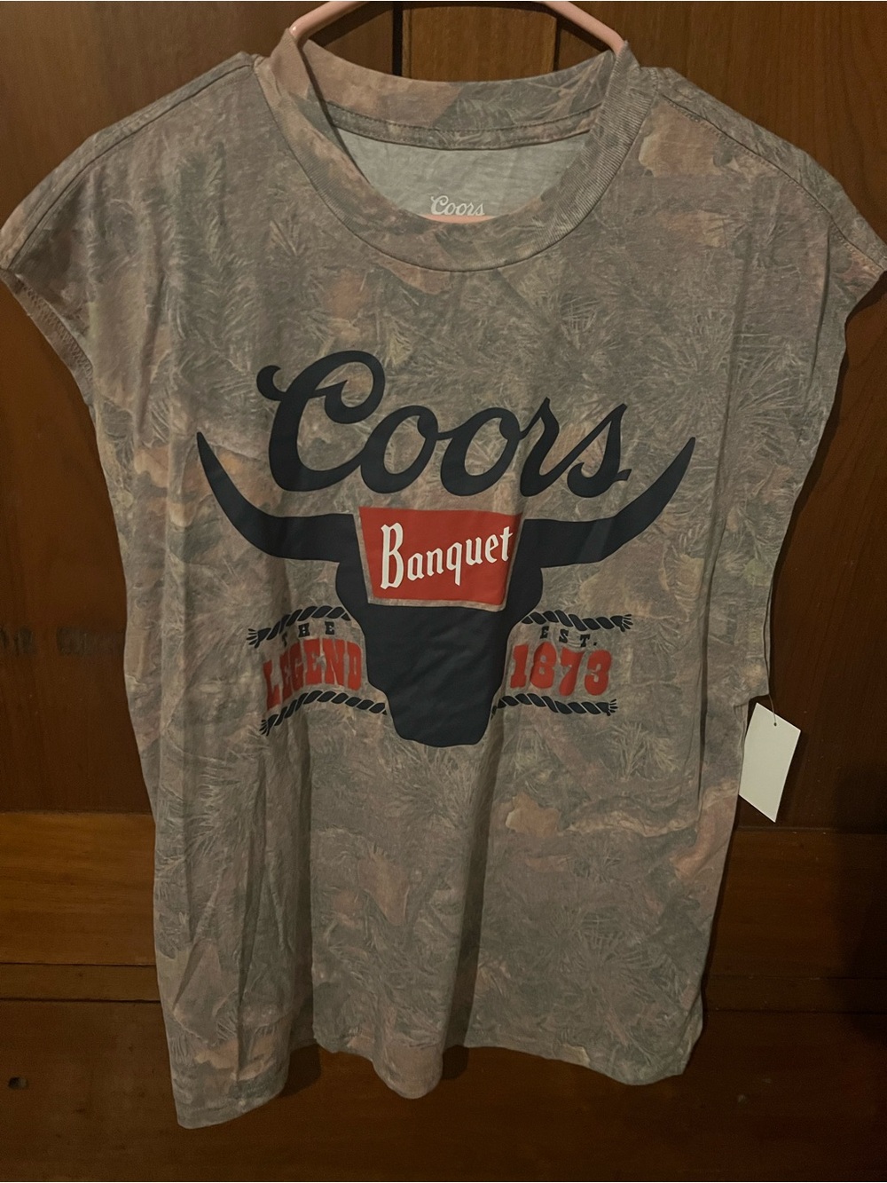 Banquet Graphic Tee in Faded camo